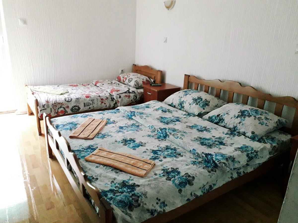 Motel Taraモイコヴァツ エクステリア 写真